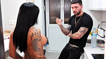 Horny Colombian Seeks Easy Sex - Mariana Martix