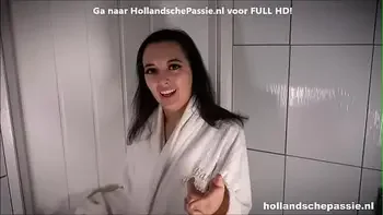 Summer Foxy heeft geile sex in de douche