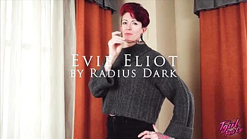 Natural Evie - tattoos video - Grooby Girls