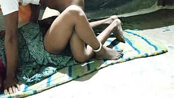 Seeing Her Alone, The Stepfather-in-law Fucked The Beautiful Stepdaughter-in-law That The Gujarati Desi Stepsister-in-law