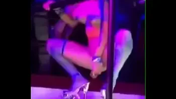 CARDI B SHOVES BOTTLE IN AND OUT OF PUSSY HOLE  IN STRIP CLUB 2024
