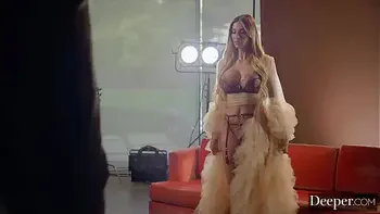 Deeper. Sexy Model Azul shows her client her naughty side