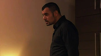 Laura and Roxy Surprise Guy with Blonde Big-Tit Threesome