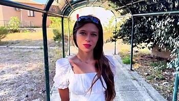 Ariana cooks Anita... - Jacquie et Michel TV