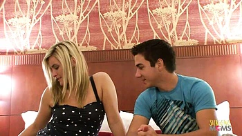 Heavenly courtesan's handjob smut