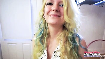 Chelsie's sucking dick sex