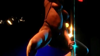 Milf Striptease Dance in G-String Paradise