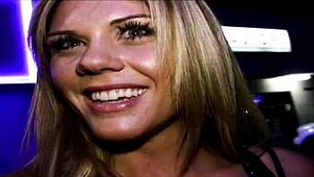 Elena Heiress and Bella Lynn's Big-Ass Masturbation