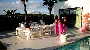 Jadilica - The Wedding Crasher: Uninvited, Unstoppable