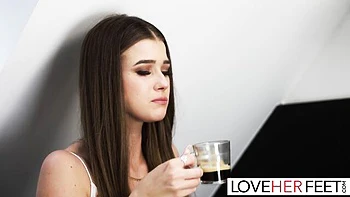 Lovita's filthy foot worship and hardcore footjob