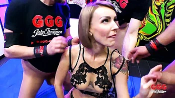Elen's wild anal gangbang with ass-to-mouth