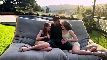 Outdoor threesome from dusk till orgasm