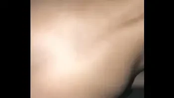 Novinha na Gloryhole