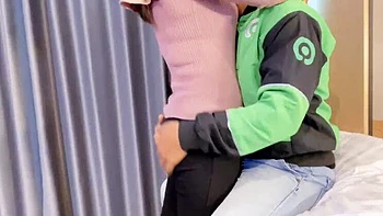 Indonesian Hijab MILF Nadalyne Gets Fucked by Delivery Guy