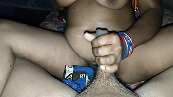 Chubby Village Bhabhi Sucks and Fucks Outdoors