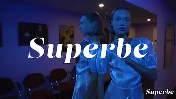 SUPERBE - Hannah Ray  - Gorgeous New Model Shows Her Naked Body