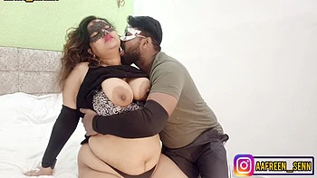 On Engagement Day, Aafreen Fucks Hotel Technician