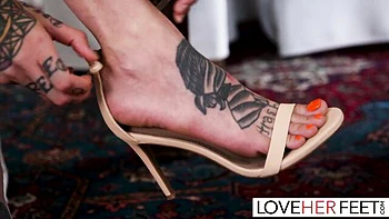 Alex Jones & Rocky Emerson's Hot Sandal Footjob