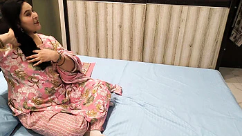 Hot Indian Wife Gives Hardcore Blowjob & Doggy Creampie with Big Cock