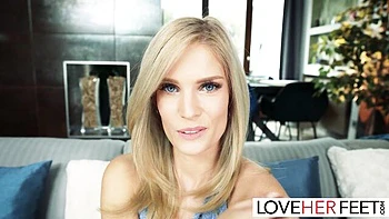 Candee's Sexy Footjob and Worship Fetish