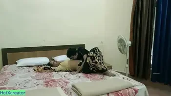 Indian hot bhabhi amazing XXX sex for 500 Rupee!! Hindi sex