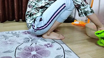 Hot Iranian MILF Babysitter Gets Creampied - Farsi Fuck