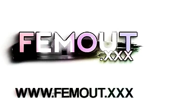 Cute Tgirl Masturbates Big Ass Small Tits Solo