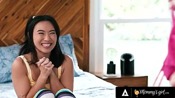 Tiny Asian Kimmy Kimm Fucks Stepmom Reagan Foxx Bikini Fitting
