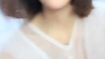 Sexy amateur dances and shows off body