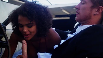 Guy's dream: fucking hot ebony chick in car