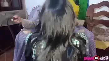 No tio ya no me des por mi  coño me duele mucho¡: me follo a mi linda sobrina para no decir le nada a sus padres por llegar tarde