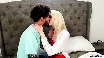 Sinful Trans Blonde Rachel Sexton Fucked Bareback