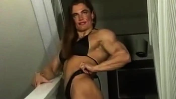 Muscle babe FBB solo session