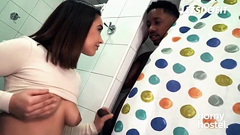 Large Butt Latin Babe Ginebra Bellucci Fell In Love With Fit Roommate - Concupiscent Hostel