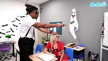 Kaby Snow and Lola Cheeks's blowjob porn by Cam Soda