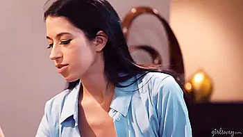 Alix Lynx Lesbian Sex