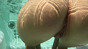 Outdoor sex of all-natural busty blonde Rosalinda by the pool