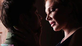 FAMILYxxx - big ass milf porn